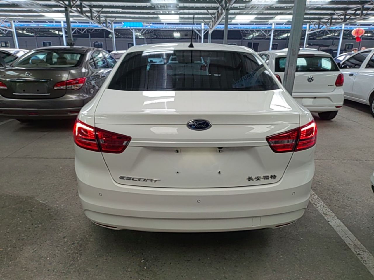 Escort 2015 1.5L AT Comfort photo 5