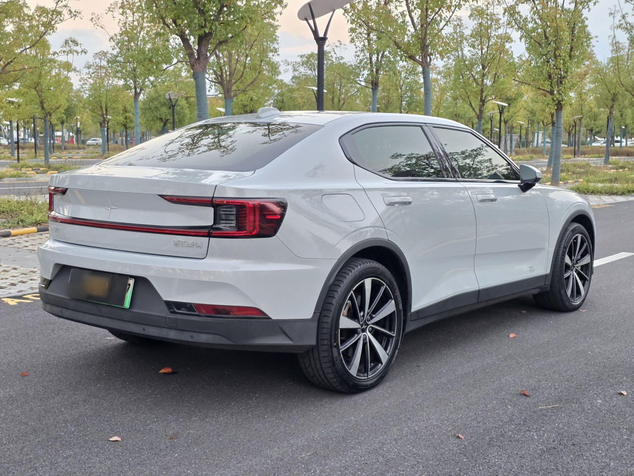 Polestar 2 2021 Standard Range photo 4