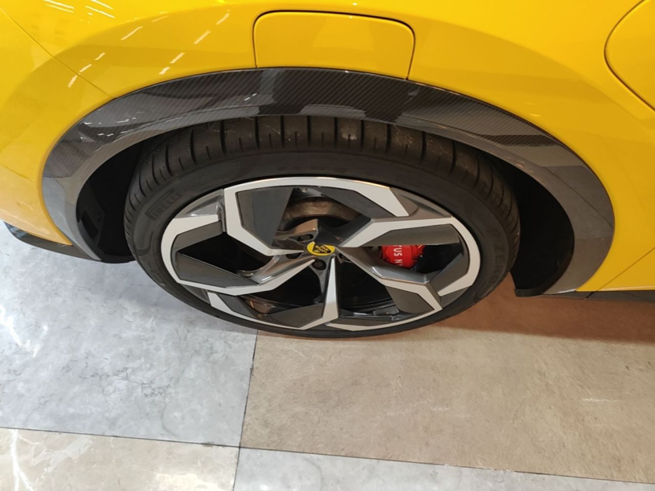 Lotus 2023 ELETRE R+ photo 2