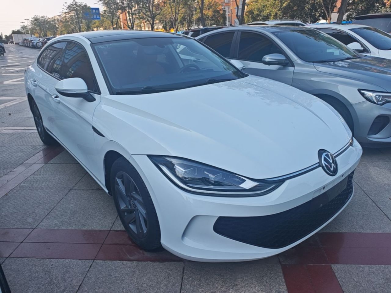 2024 Lamando L 200TSI DSG photo 3