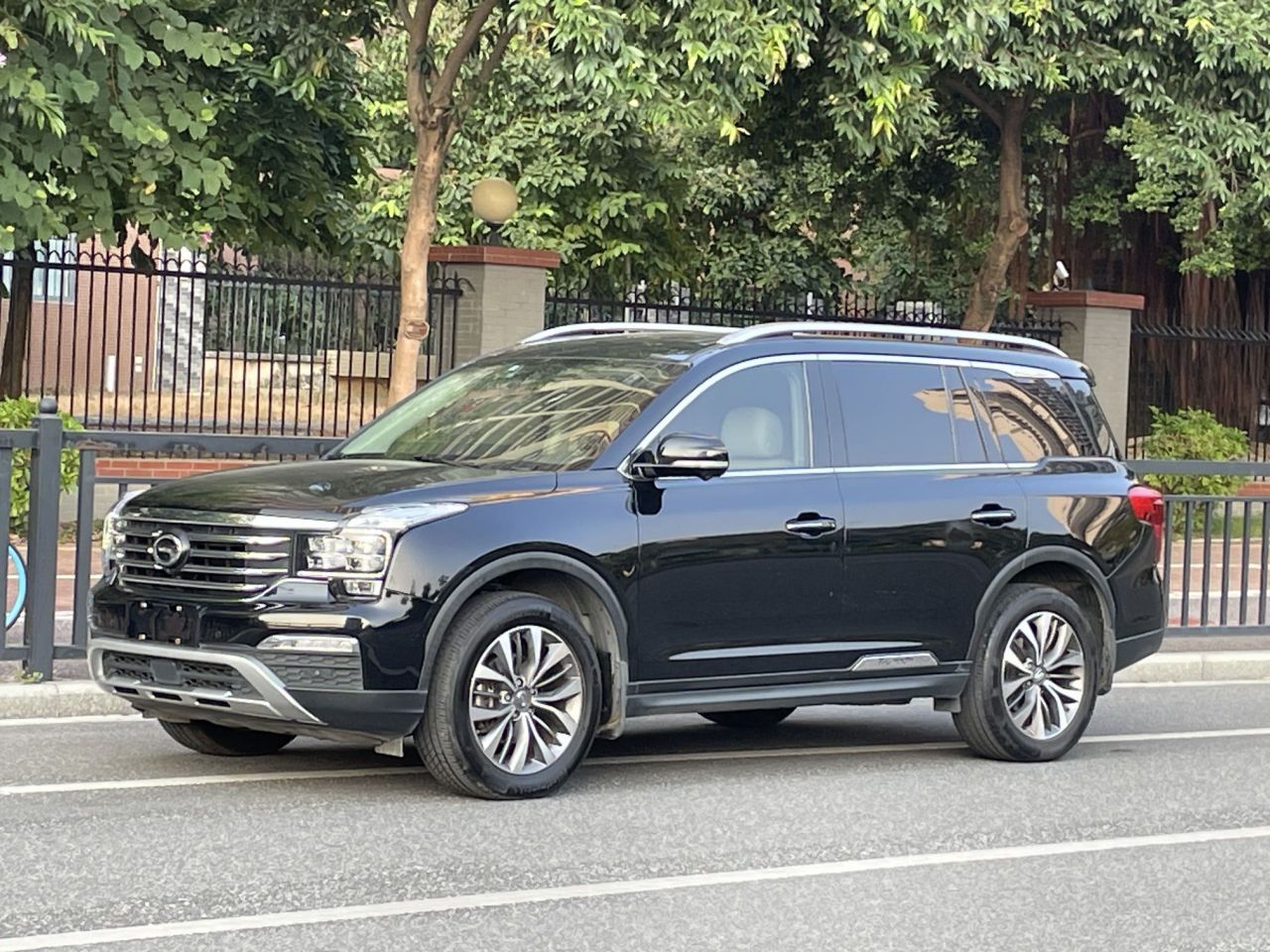 GAC Trumpchi GS8 2017 320T AWD Luxury Connected 7-Seater