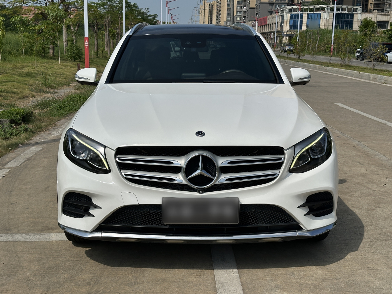 GLC 2018 GLC 260 4MATIC Luxury photo 2