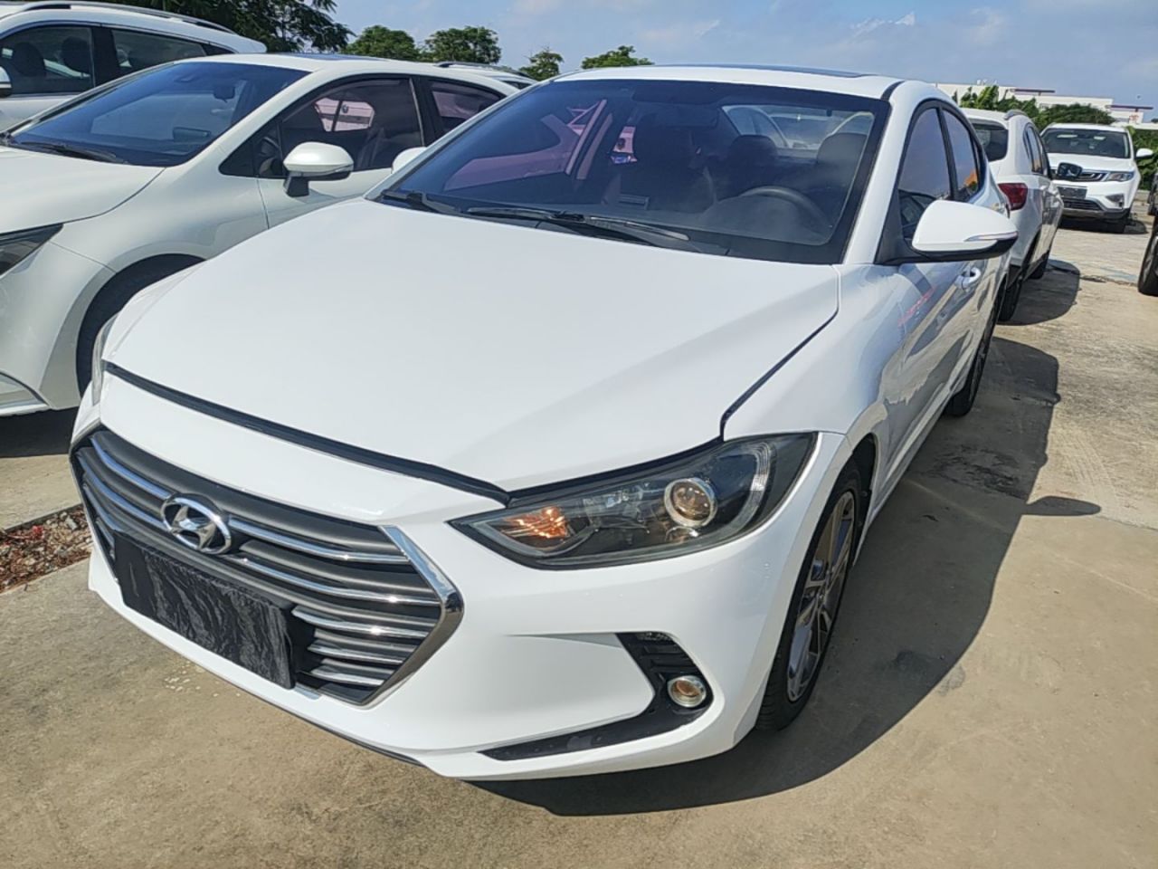 Elantra 2016 1.6L AT Smart Elite