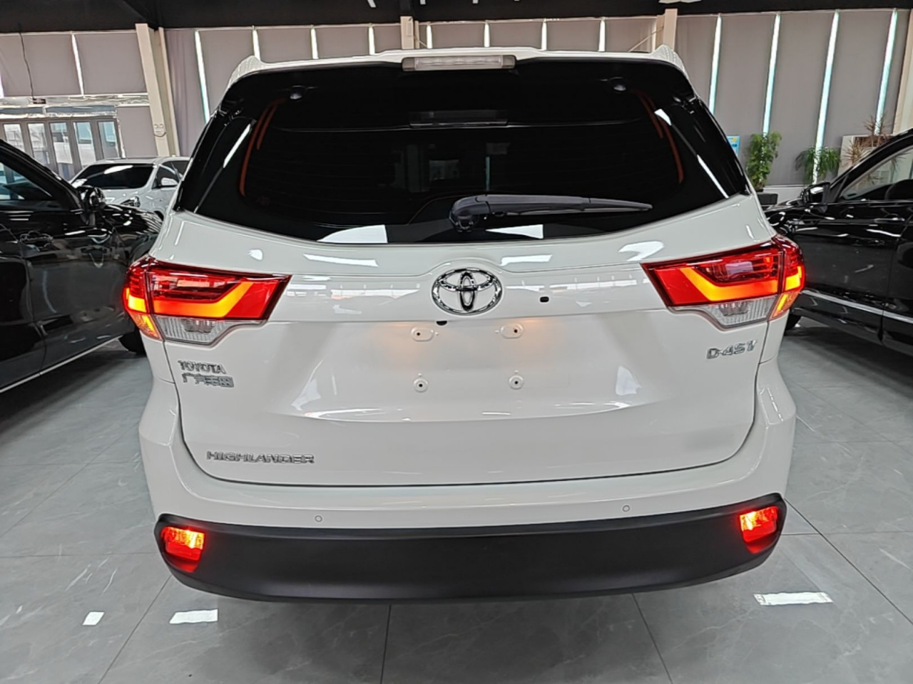 Highlander 2018 2.0T RWD Premium 7-Seater China VI photo 3