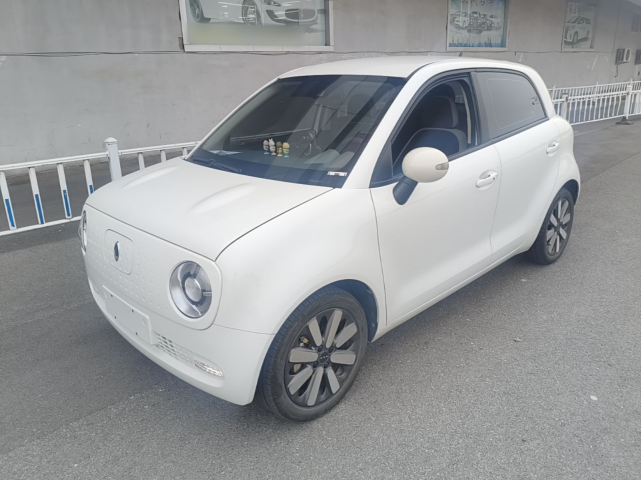 2021 351km Luxury