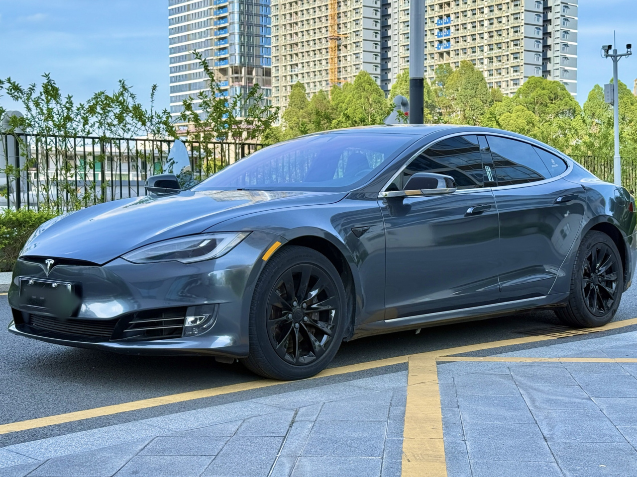 Model S 2019 Long Range photo 3