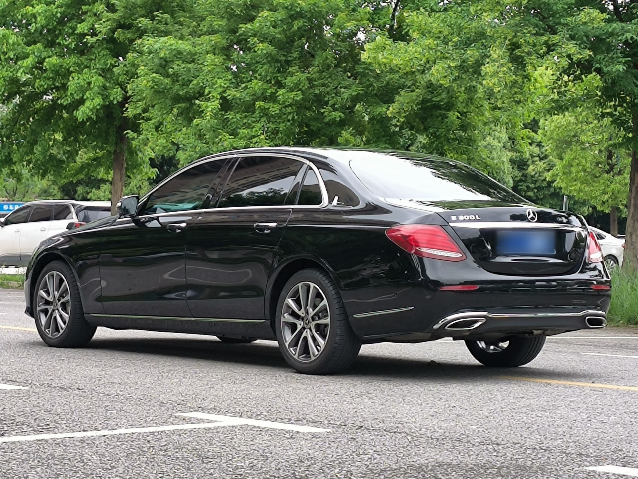 E-Class 2019 Facelift E 300 L Fashion photo 4