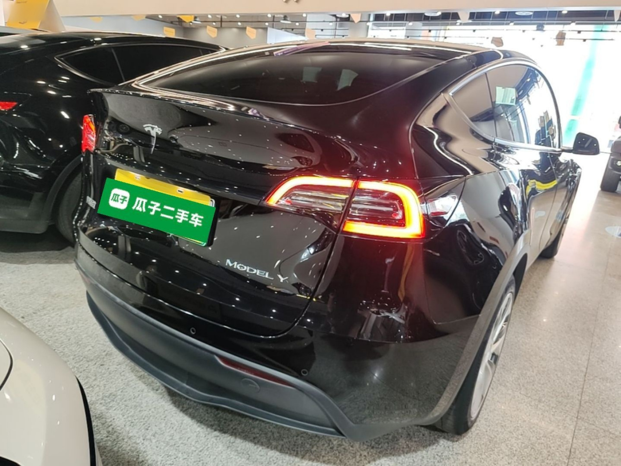 Model Y 2021 Long Range AWD photo 4