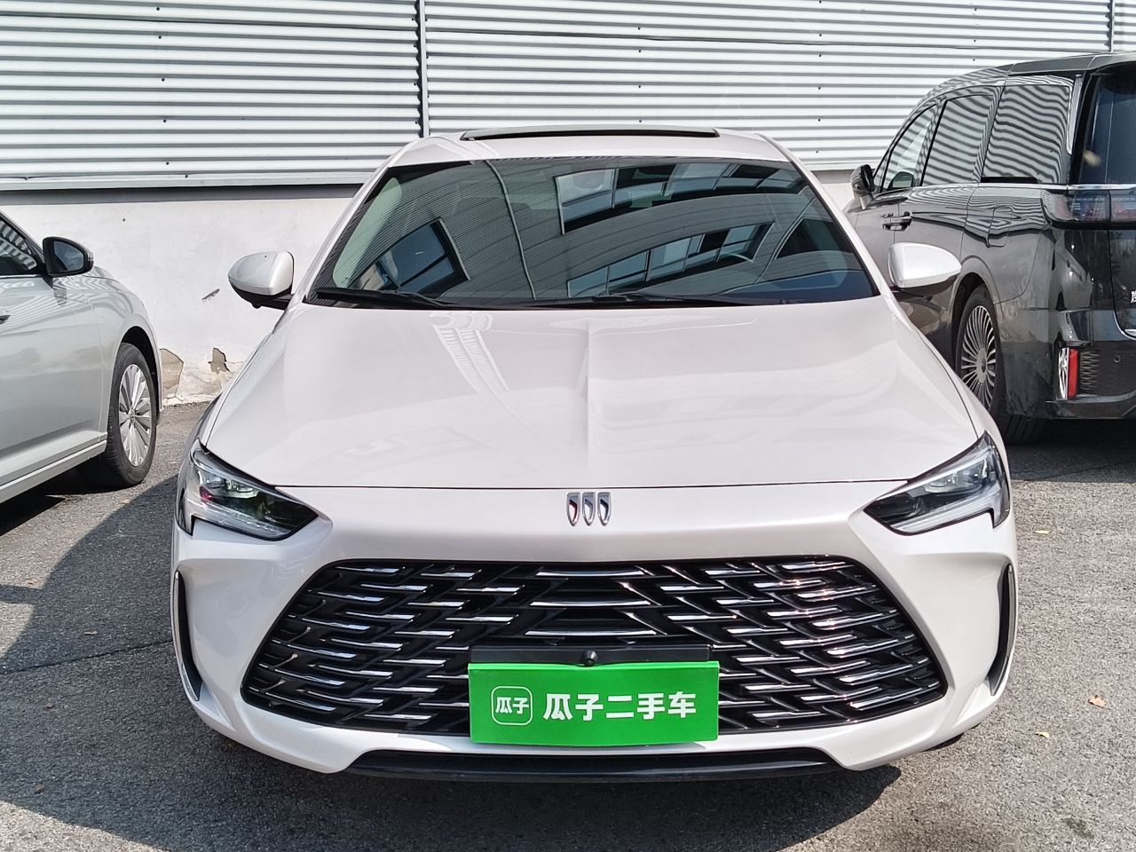 Regal 2024 Facelift 25T photo 2