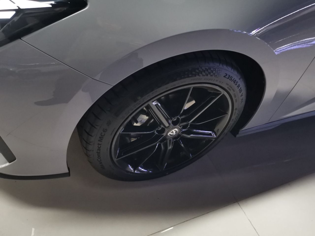 UNI-V 2022 1.5T Premium photo 2