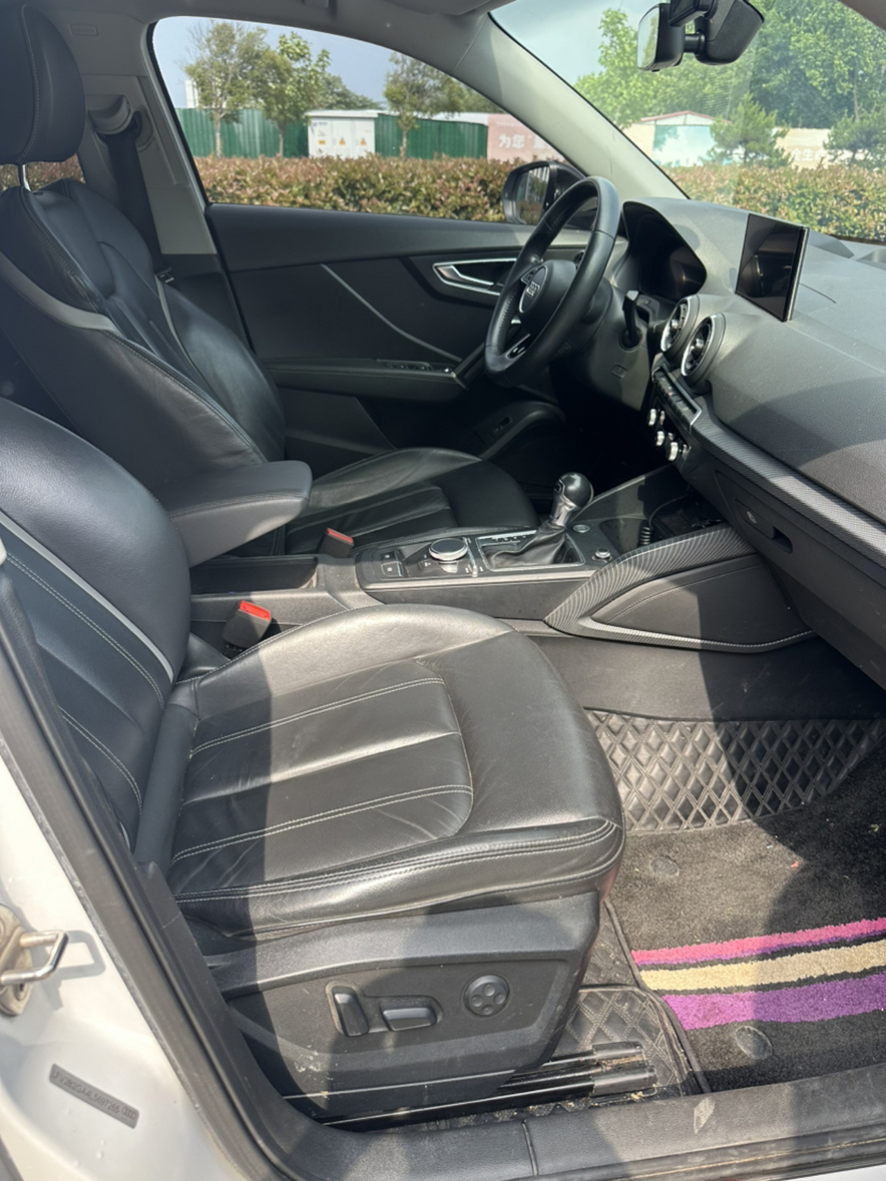 Q2L 2020 35 TFSI Luxury Dynamic photo 2