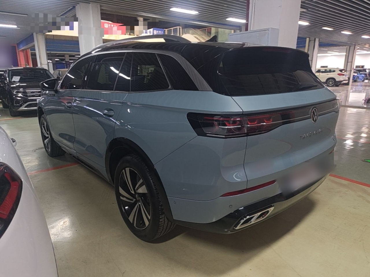 2023 380TSI AWD R-Line photo 4