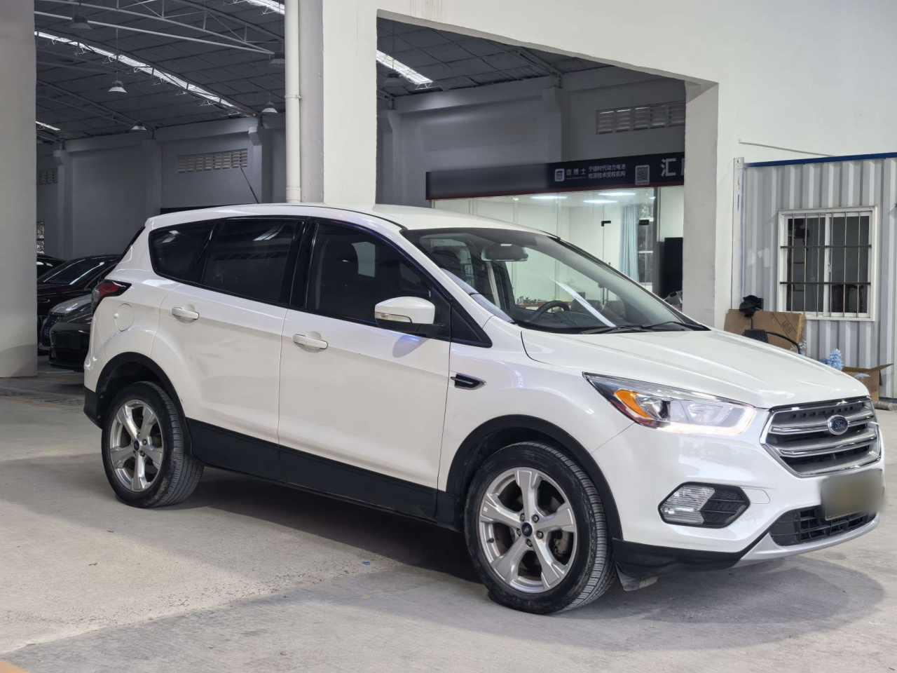 Kuga 2017 EcoBoost 180 RWD photo 4