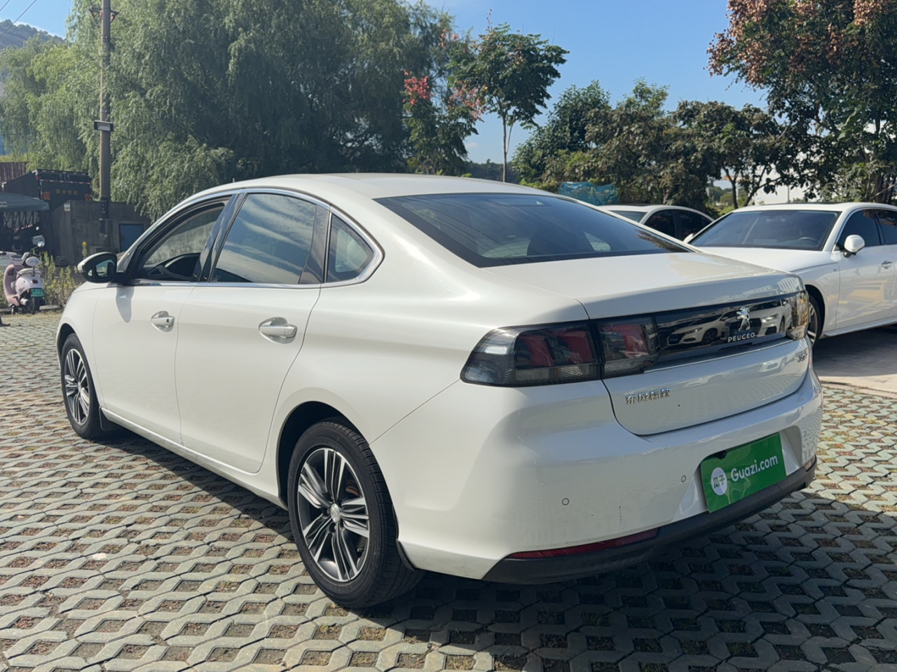 308 2016 1.6L AT Luxury photo 5