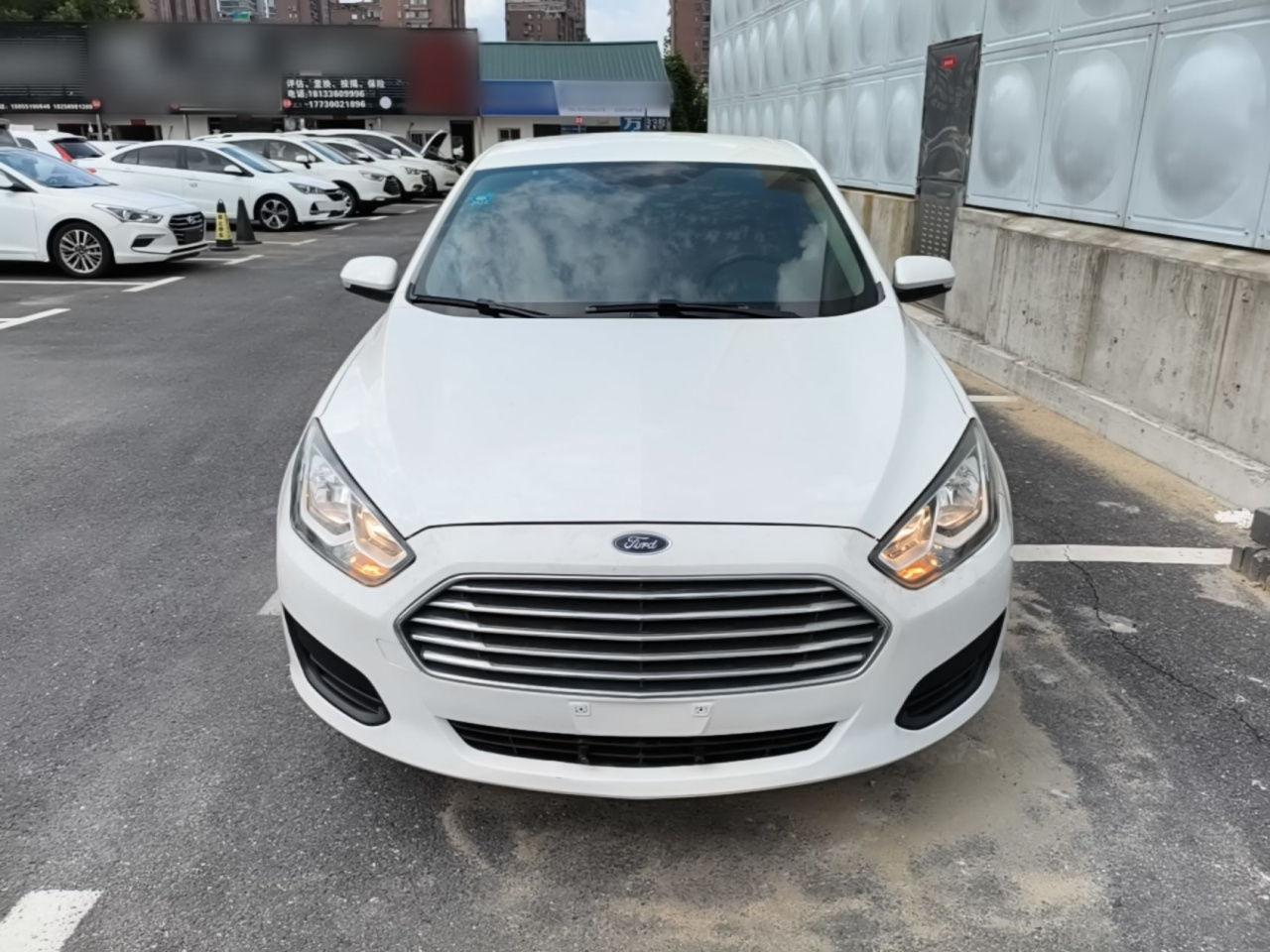 Escort 2017 Facelift 1.5L AT Comfort photo 2