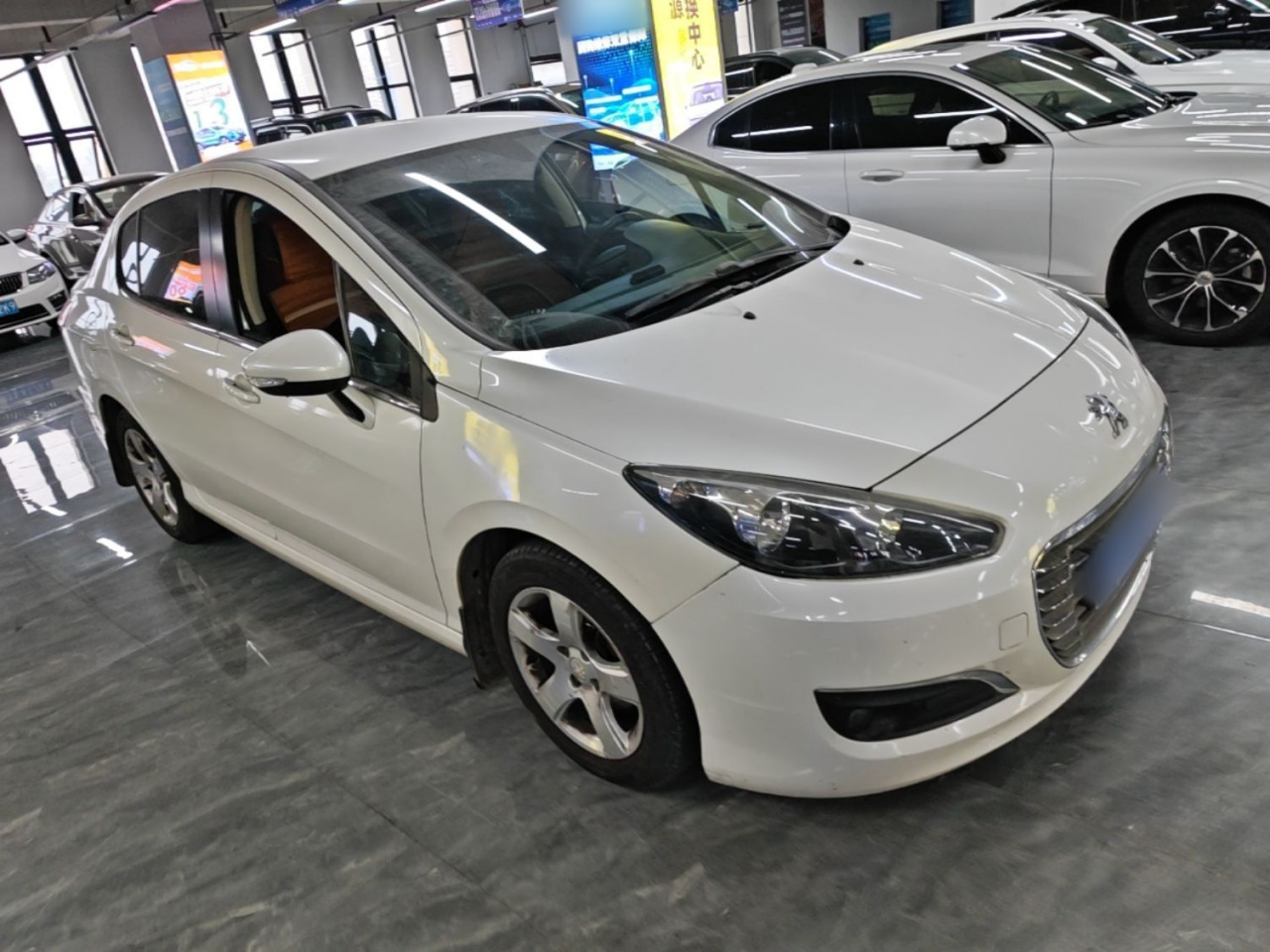 308 2014 Classic 1.6L AT photo 3