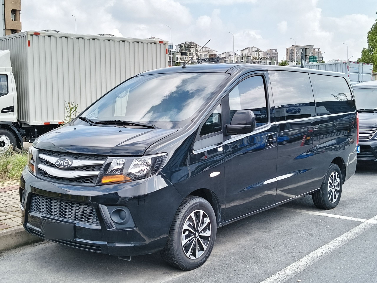 Refine M3 2023 PLUS 1.5T 5/7-Seater Classic