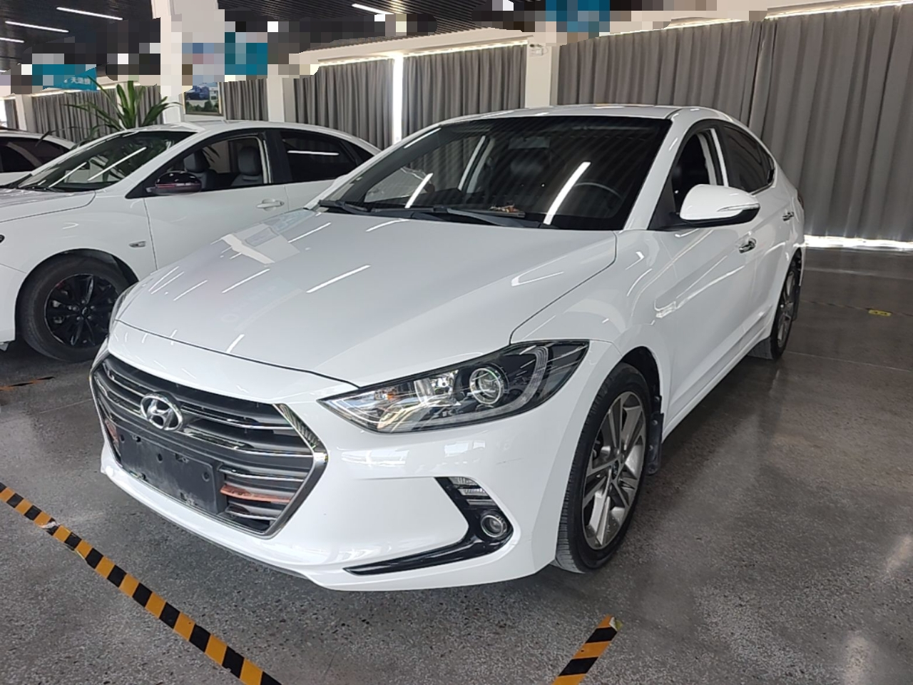 Elantra 2016 1.6L AT Smart Elite