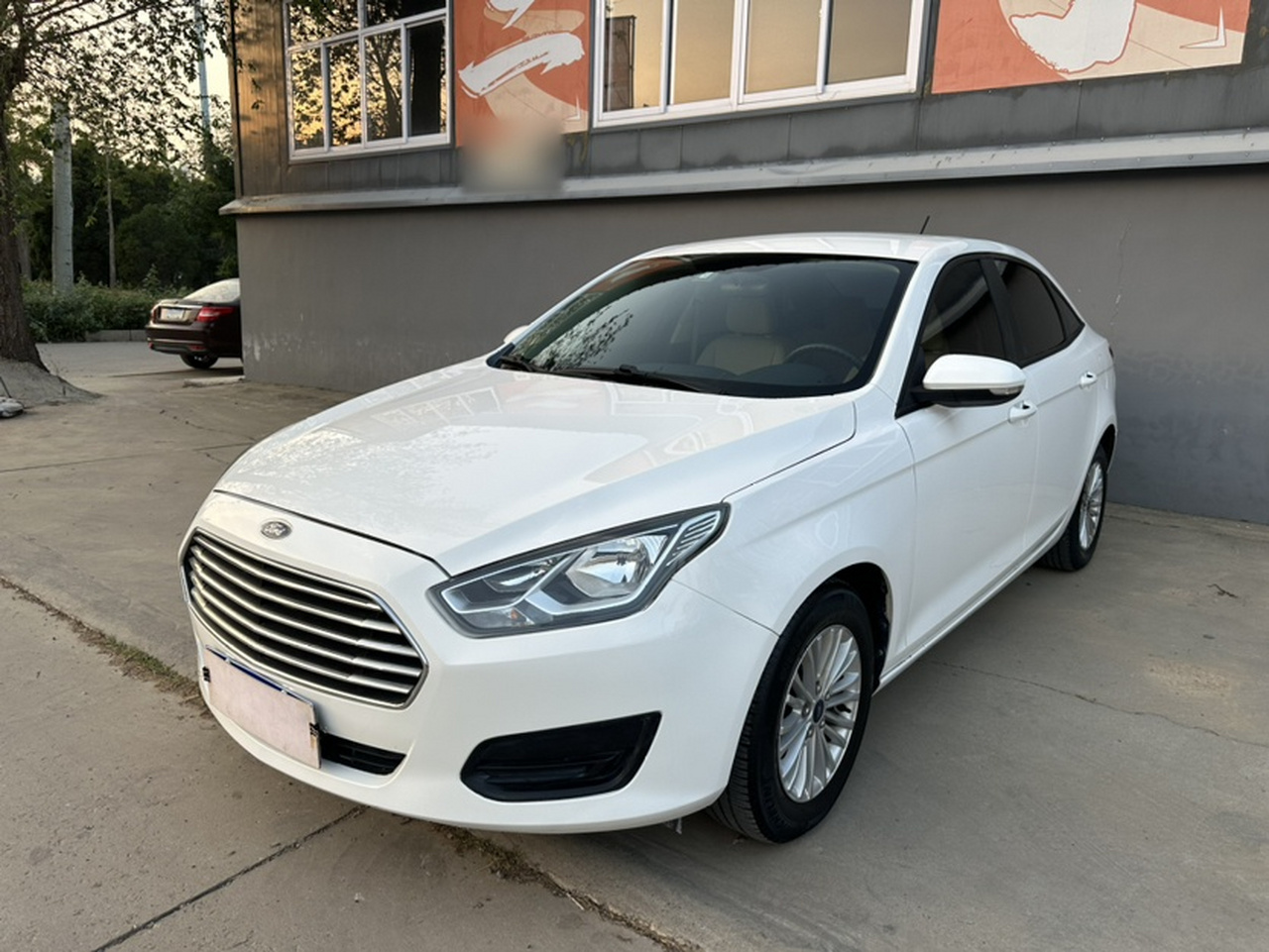 Escort 2017 Facelift 1.5L AT Comfort
