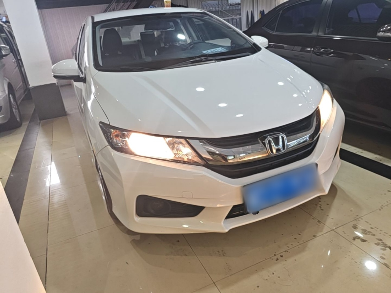 2018 1.5L CVT Comfort photo 3