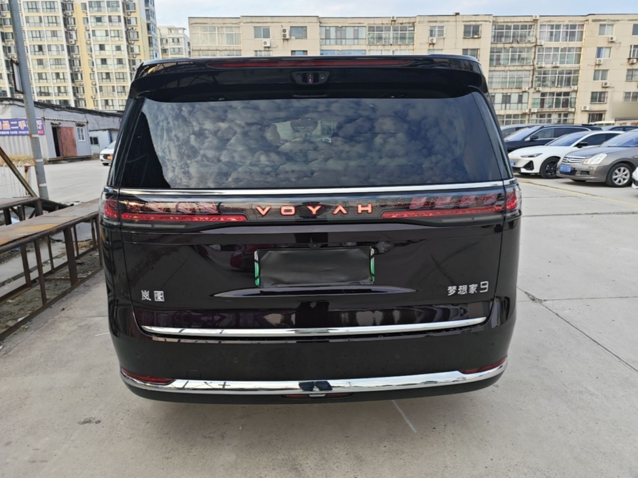 Voyah Dreamer 2026 Dreamer 9 PHEV Ultra+ photo 3