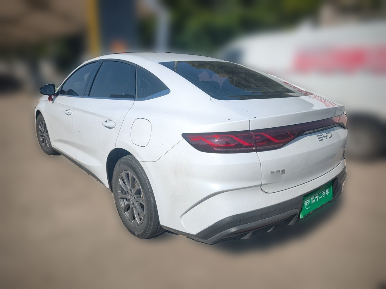 Qin L 2024 DM-i 80KM Leading photo 4