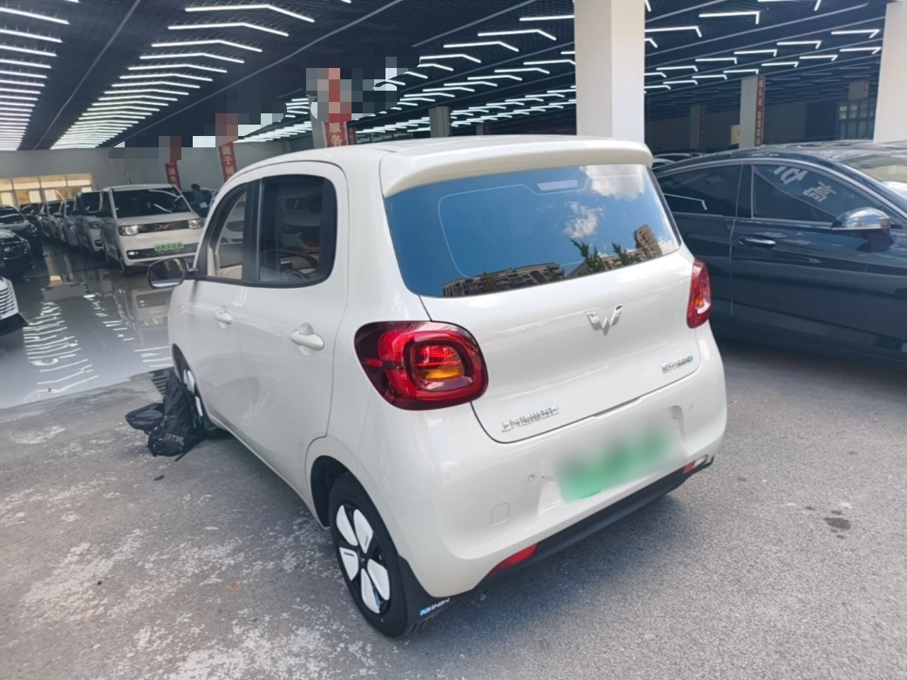 Hongguang MINIEV 2025 4th Gen 4-Door Advanced photo 4