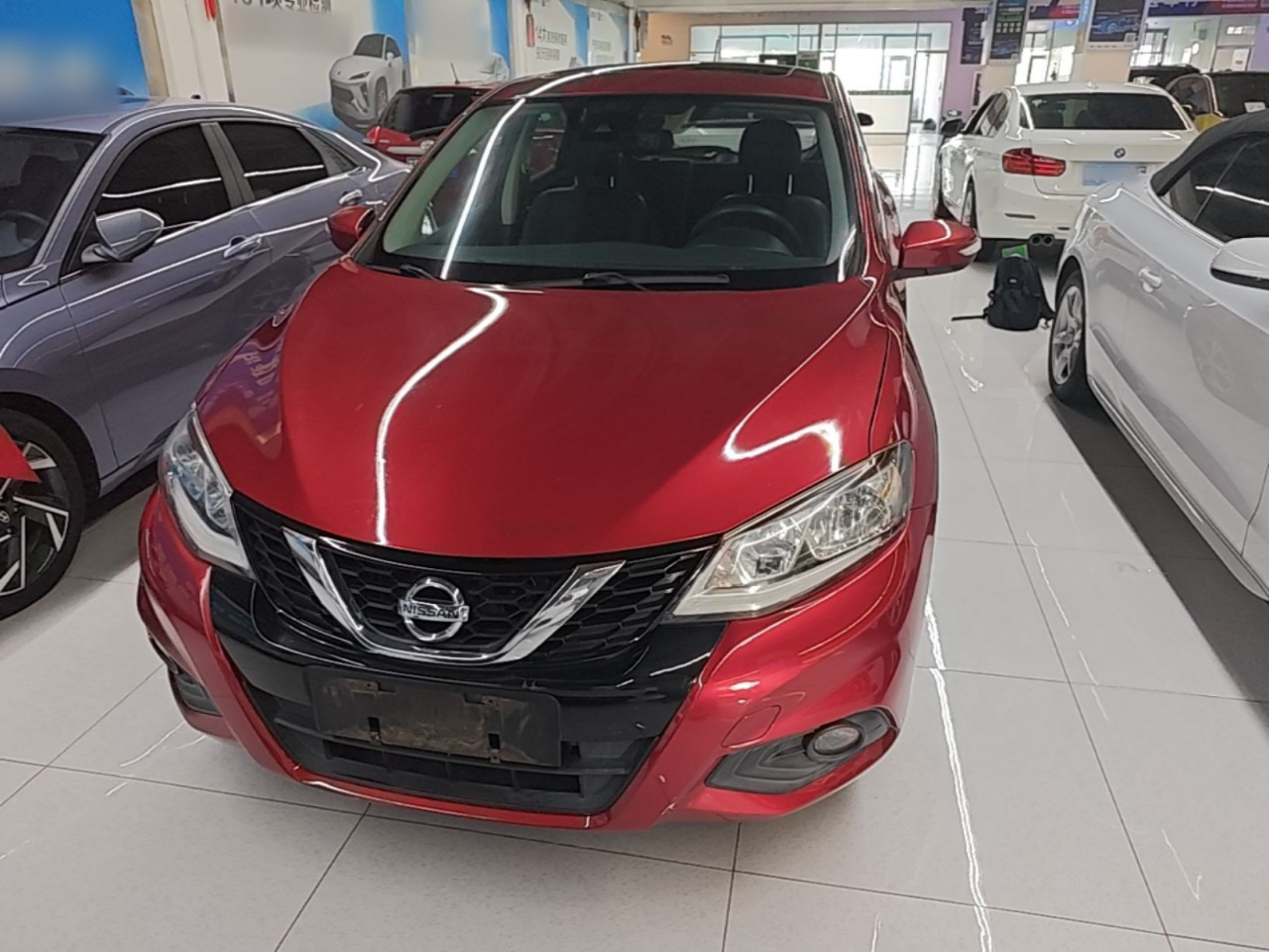 Tiida 2016 1.6L CVT photo 2