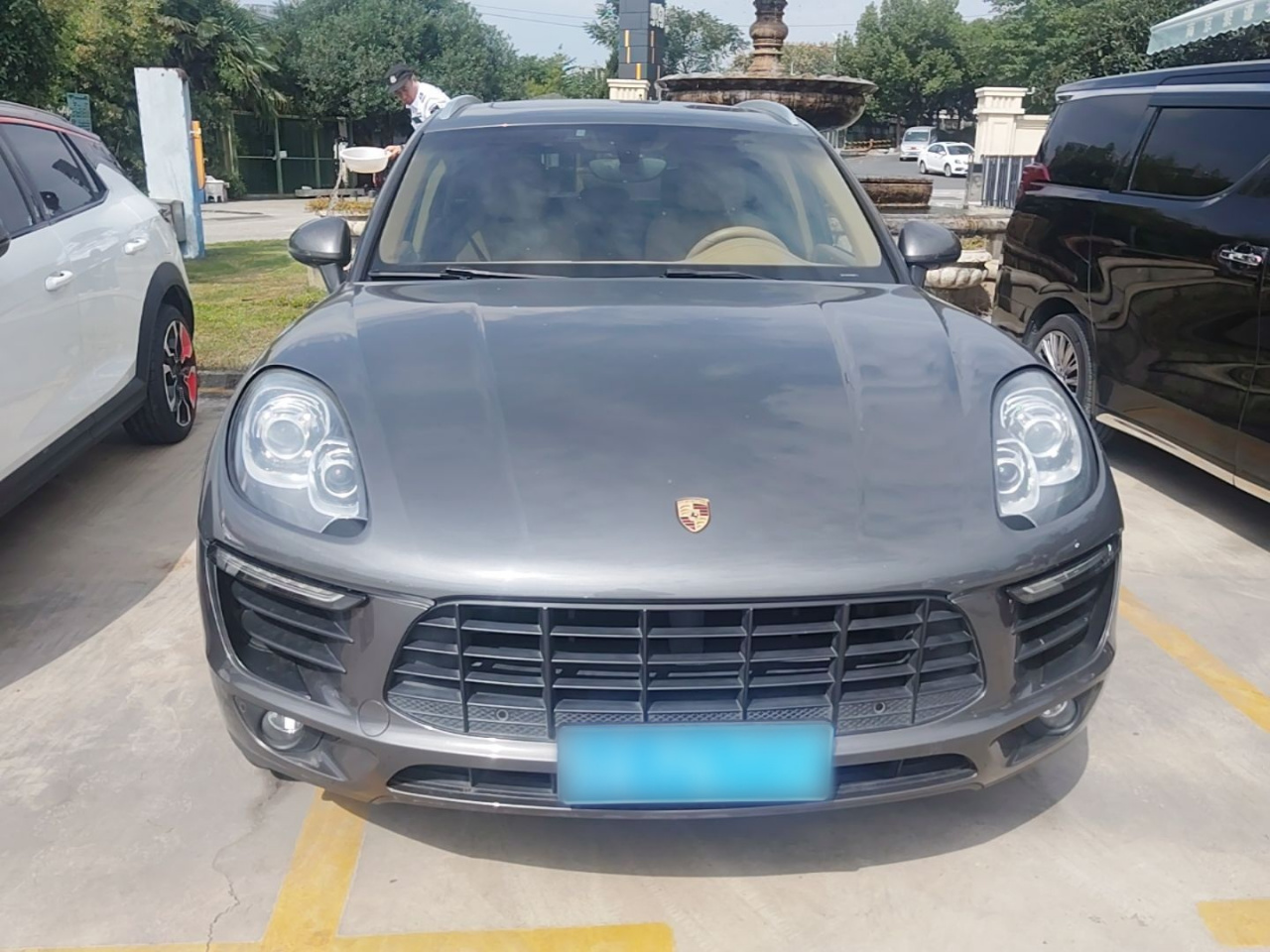 2016 Macan 2.0T photo 2