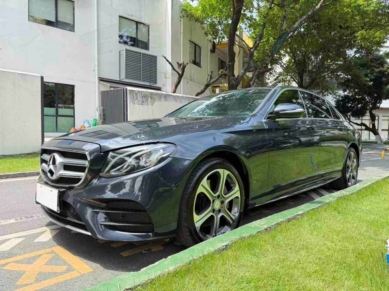E-Class 2017 E 300 L Sport Fashion