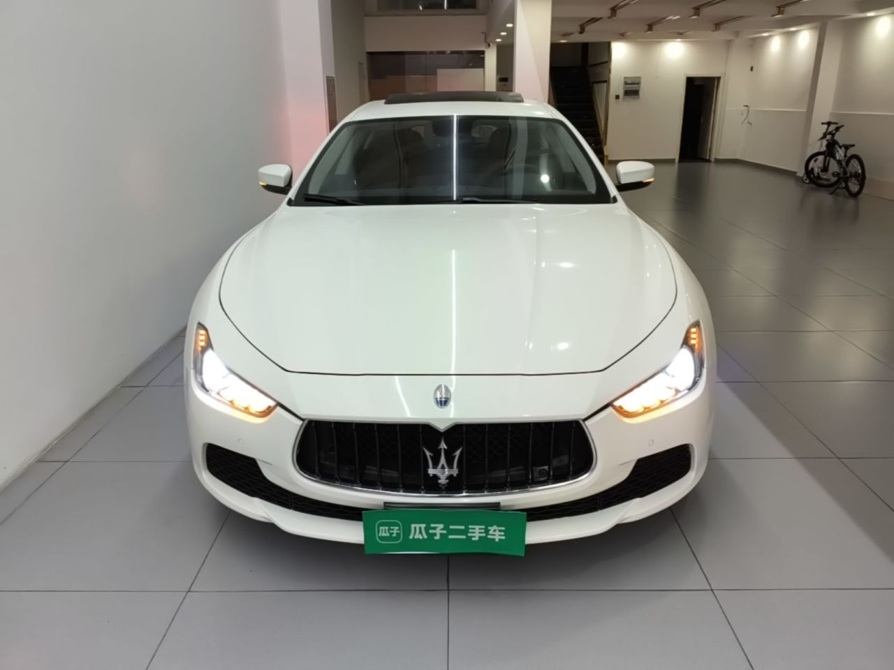 Ghibli 2017 3.0T Standard photo 2