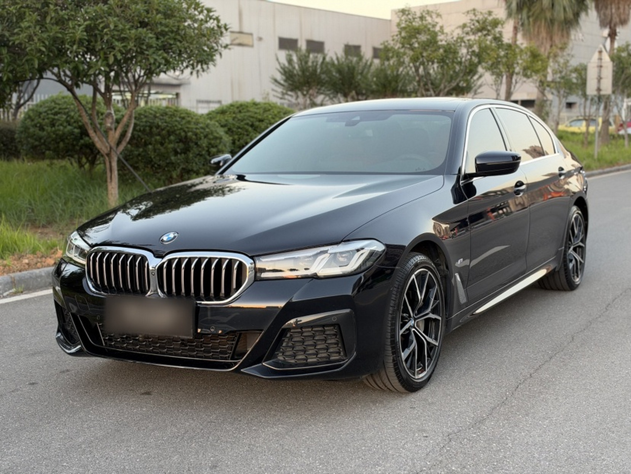 5 Series 2022 Facelift 530Li Exclusive M Sport Package