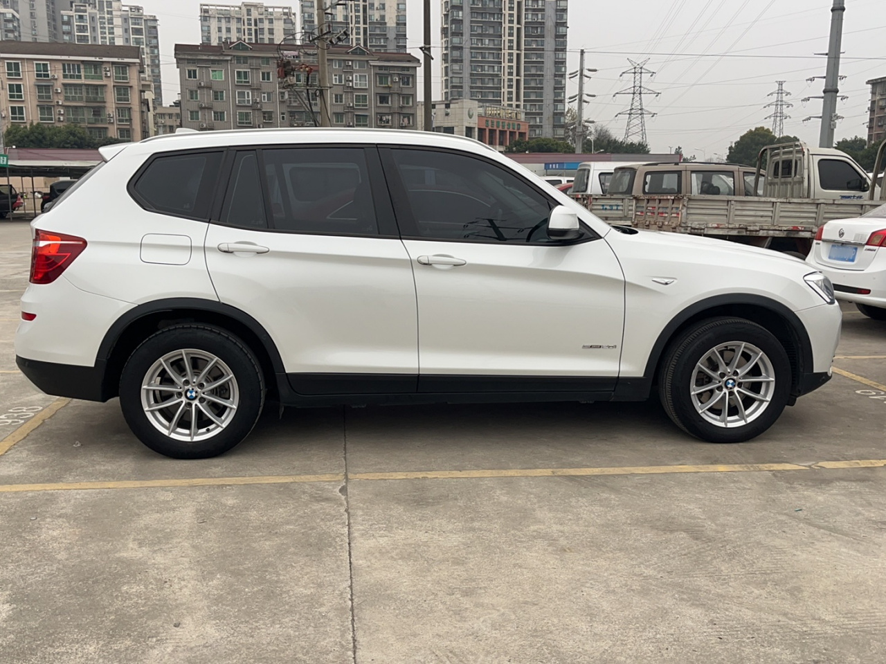 X3 Imported 2016 sDrive20i photo 4