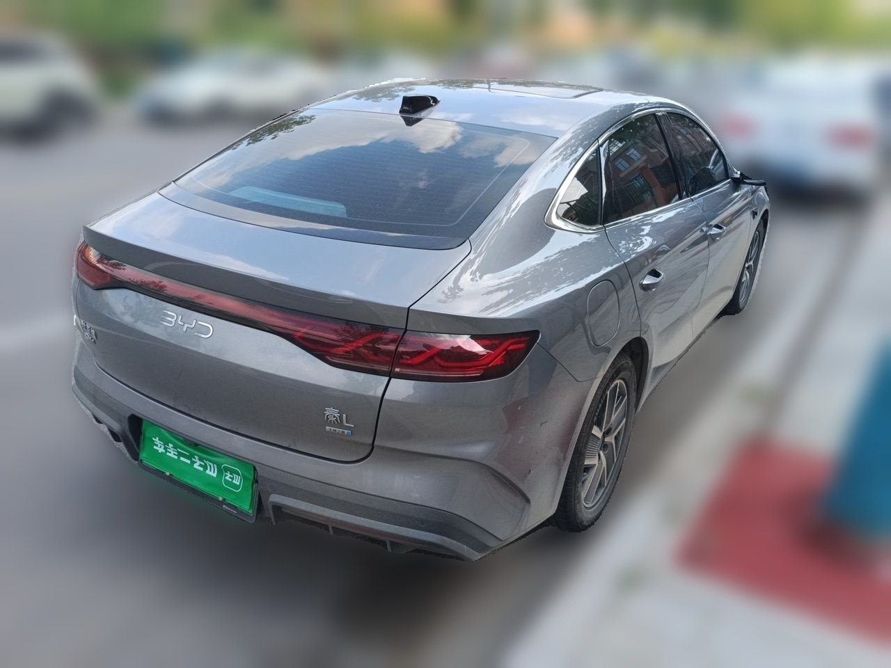 Qin L 2025 DM-i ADAS 80KM photo 4