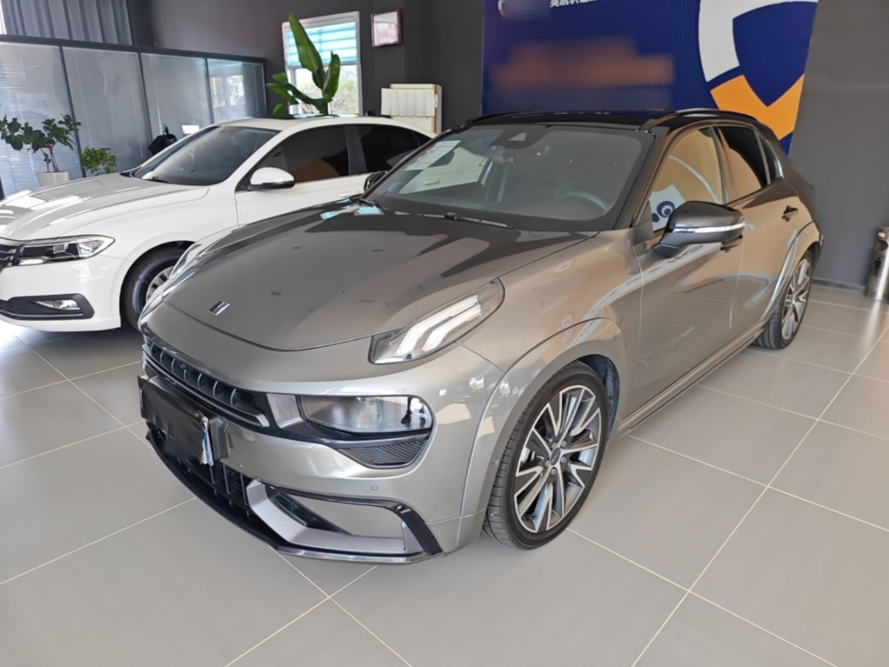 02 Hatchback 2022 2.0TD Pro