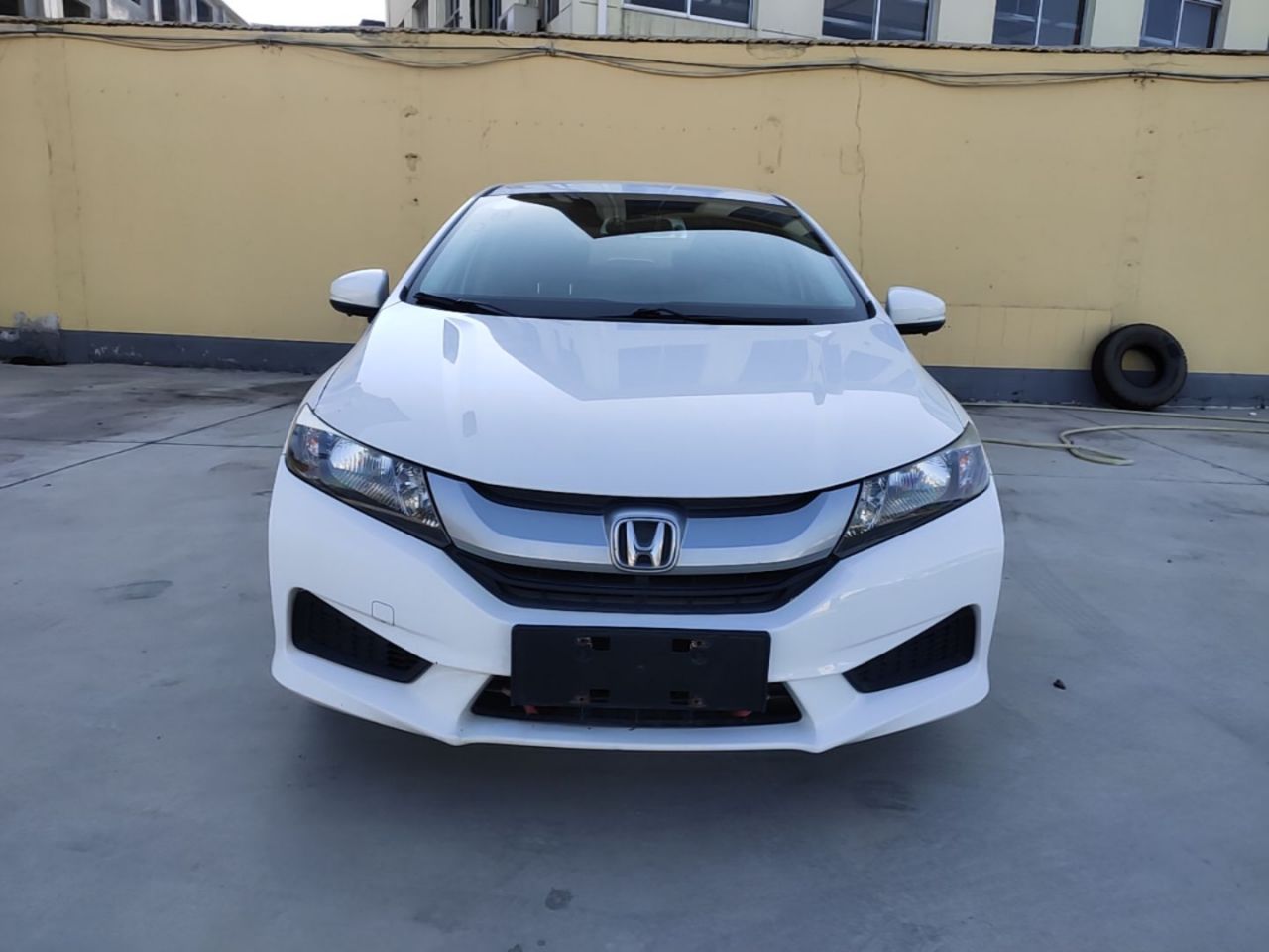 2017 1.5L MT Progressive photo 2