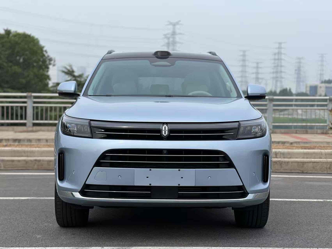 HIMA AITO M7 2024 1.5T ADAS AWD Max 6-Seater photo 3