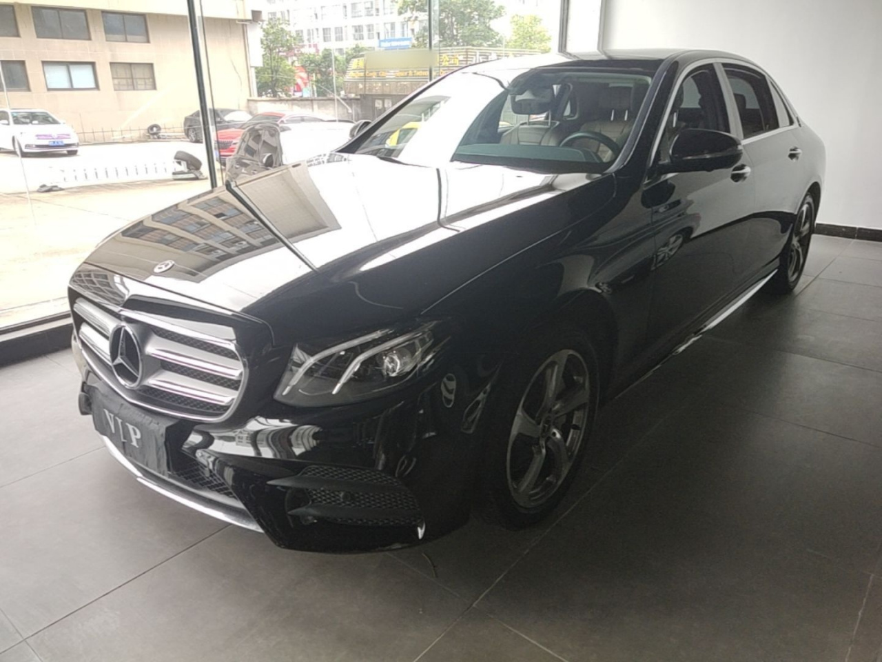 E-Class 2018 E 300 L Sport Luxury