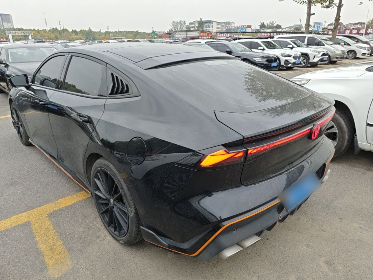 UNI-V 2022 1.5T Sport photo 4