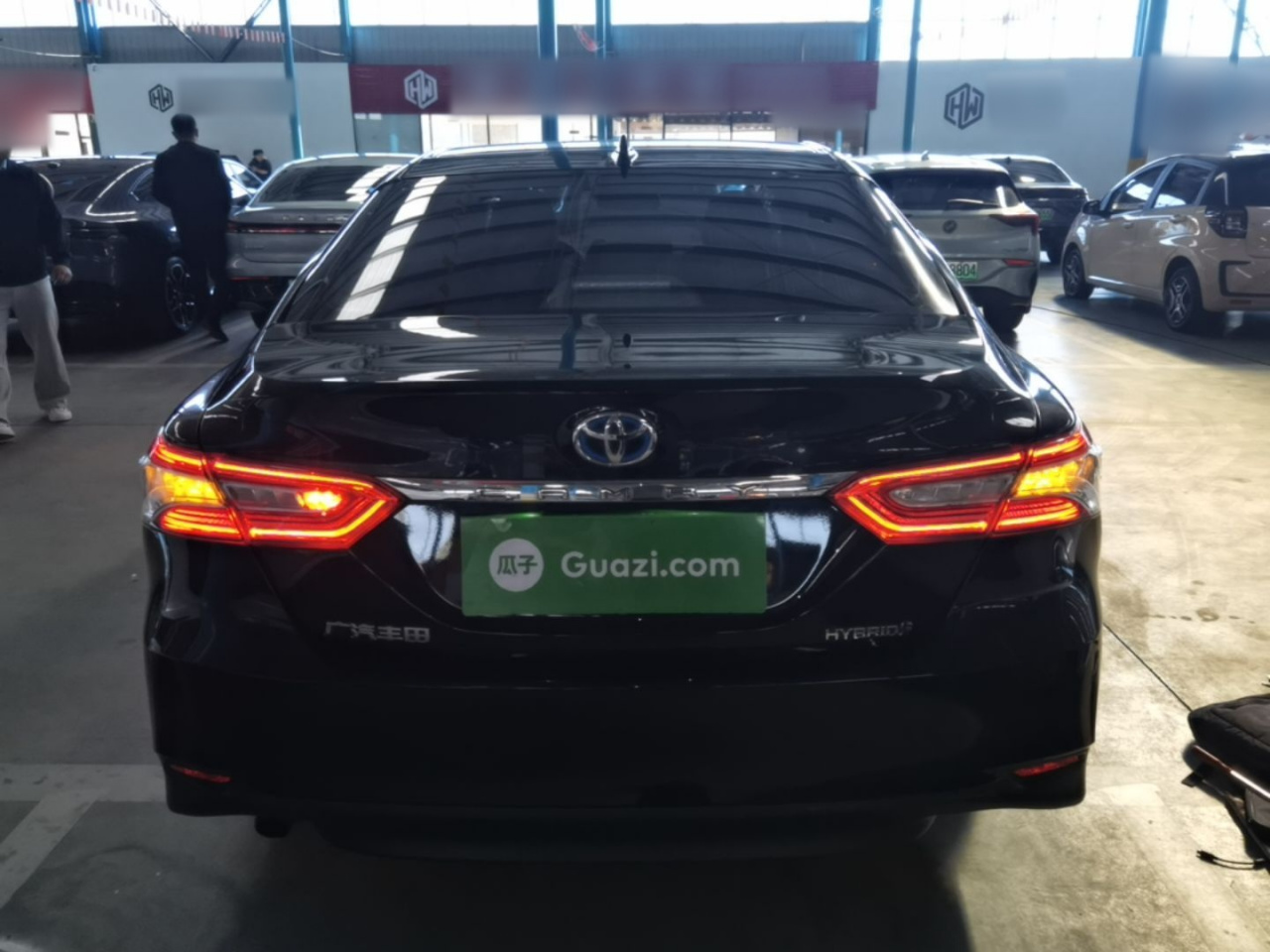 Camry 2021 Hybrid 2.5HG Luxury photo 3