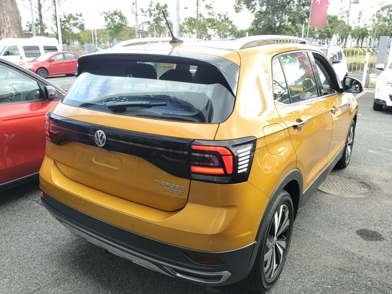 T-Cross 2019 280TSI DSG Luxury photo 4