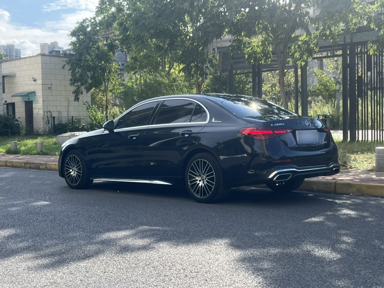 C-Class 2025 C 260 L Sport photo 2