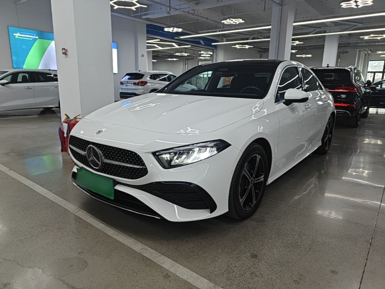 A-Class 2023 A 200 L Fashion