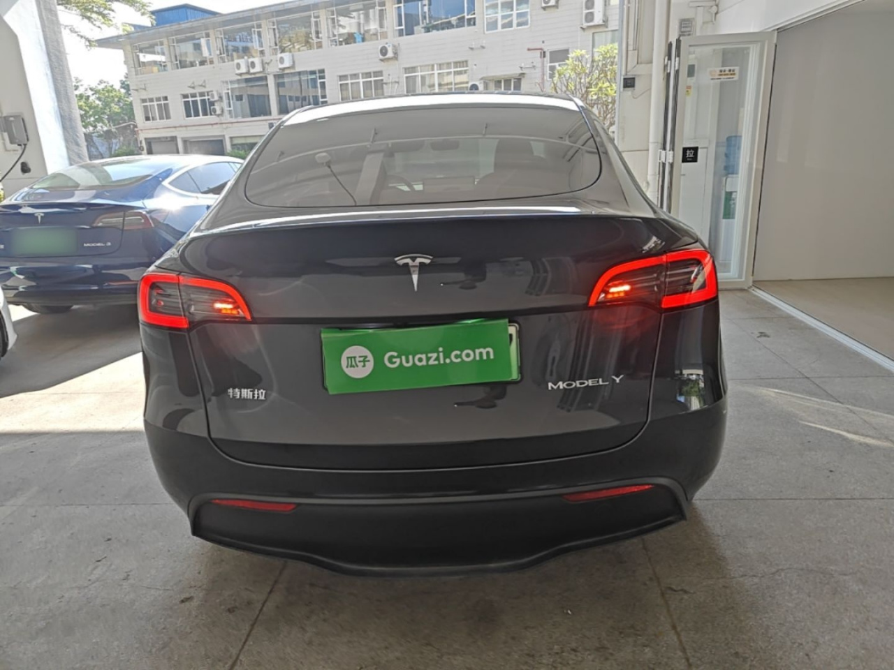 Model Y 2024 RWD photo 5