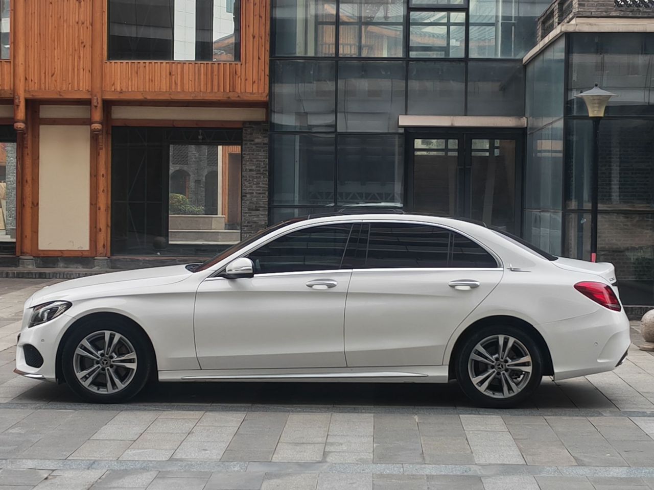C-Class 2018 C 200 L Sport photo 3