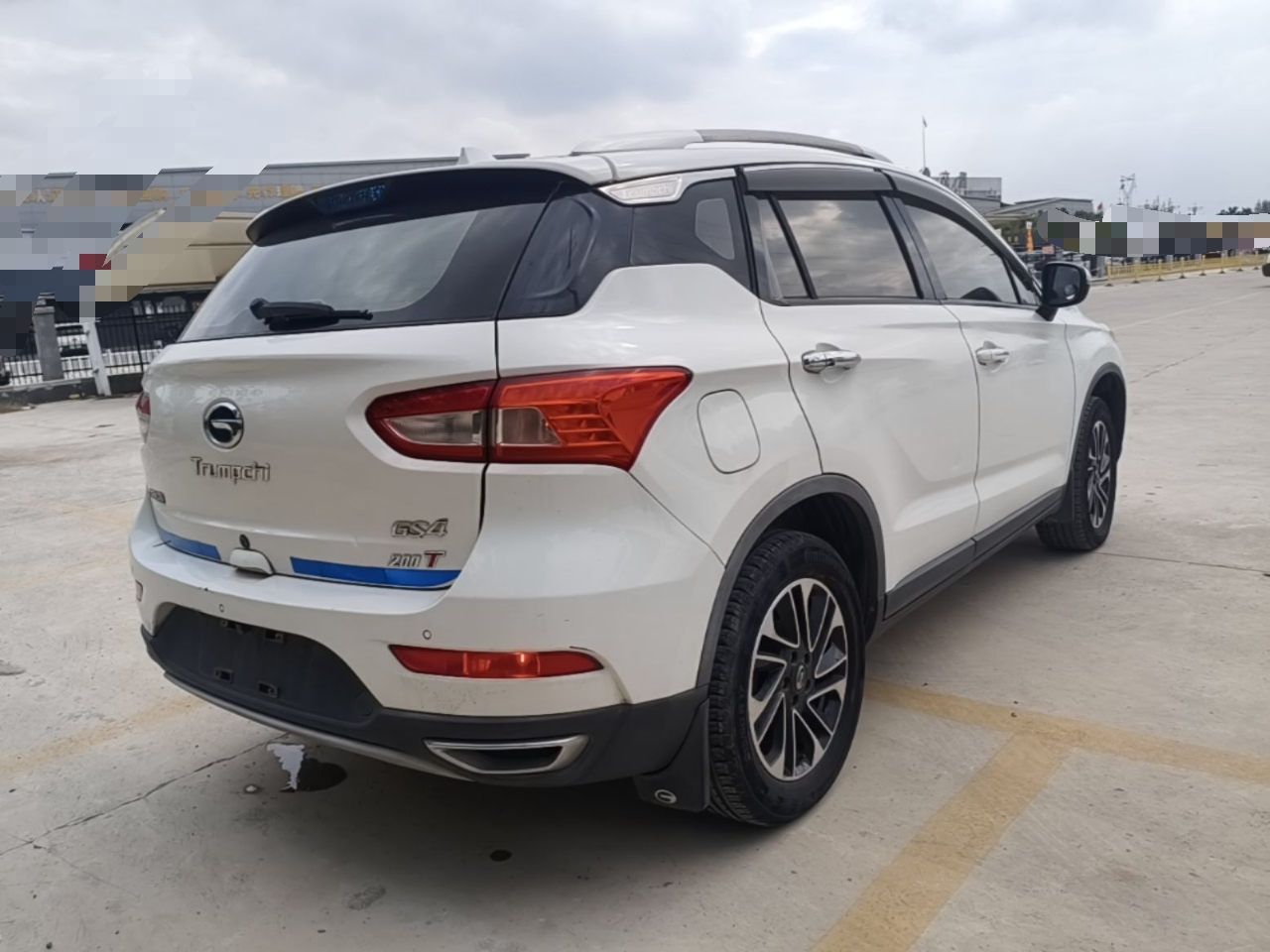 GAC Trumpchi GS4 2017 200T MT RWD Elite photo 4