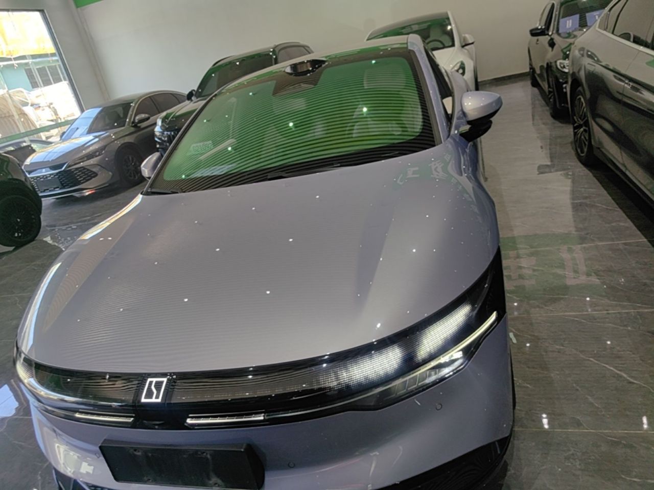 007 2025 RWD ADAS 75kWh photo 2