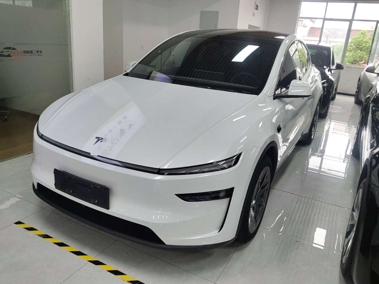 Model Y L 2025 Long Range AWD