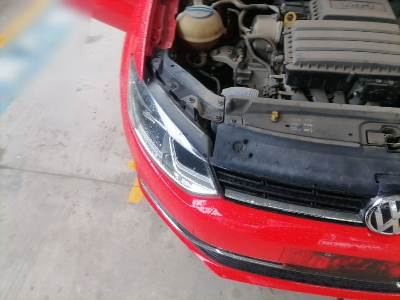 Polo 2016 1.6L AT Comfort photo 4