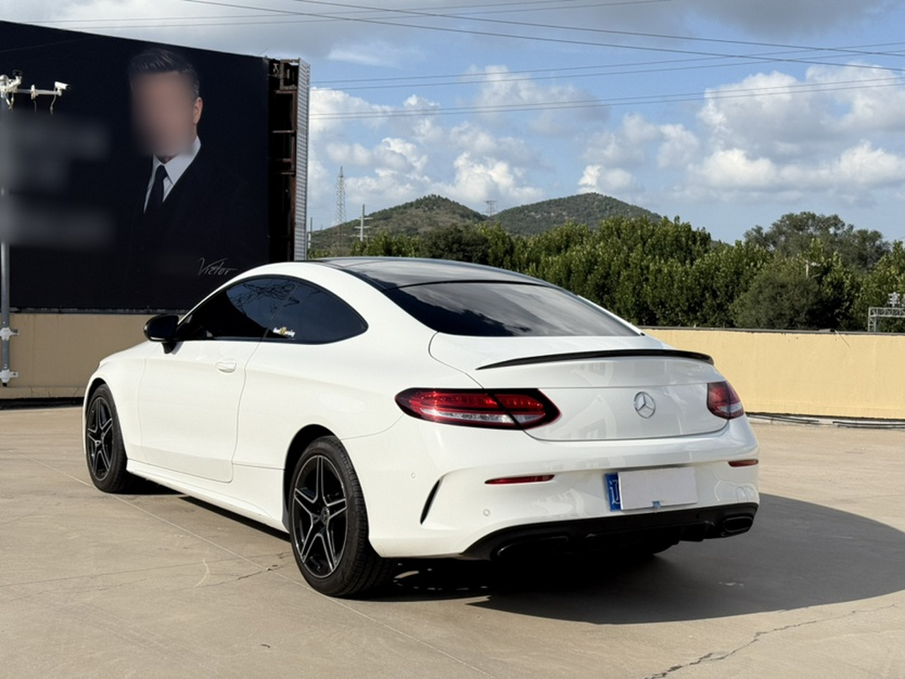 C-Class Imported 2023 C 260 Coupe photo 3